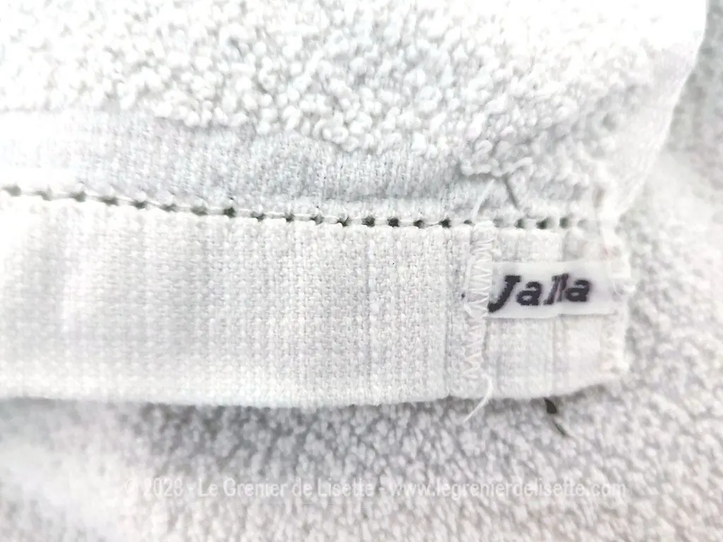 Duo serviettes éponge blanches aux monogrammes LT – Image 5